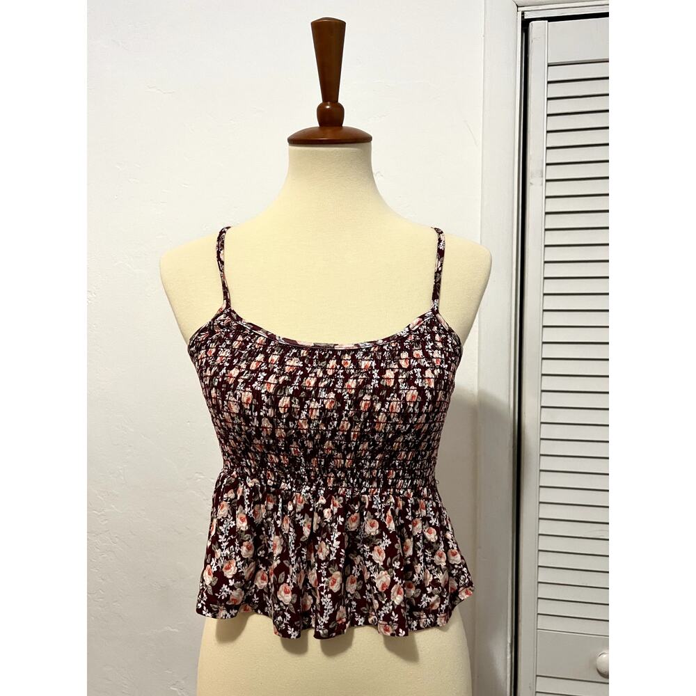 Cute Smocked Floral Crop Top 🌸 Size S